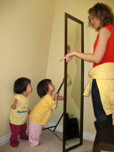 Erin and the Girls with the Mirror